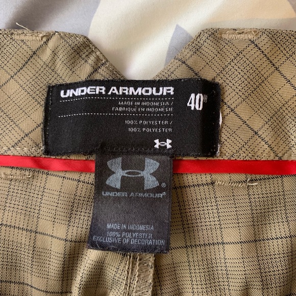 Under Armor Waist 40 Plaid Tan Shorts - Picture 4 of 4